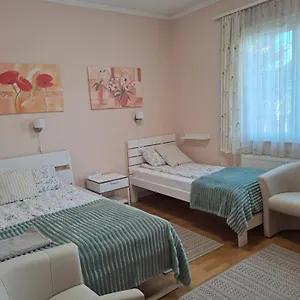Apartament Lena - Lena Two Bedroom, Vecsés