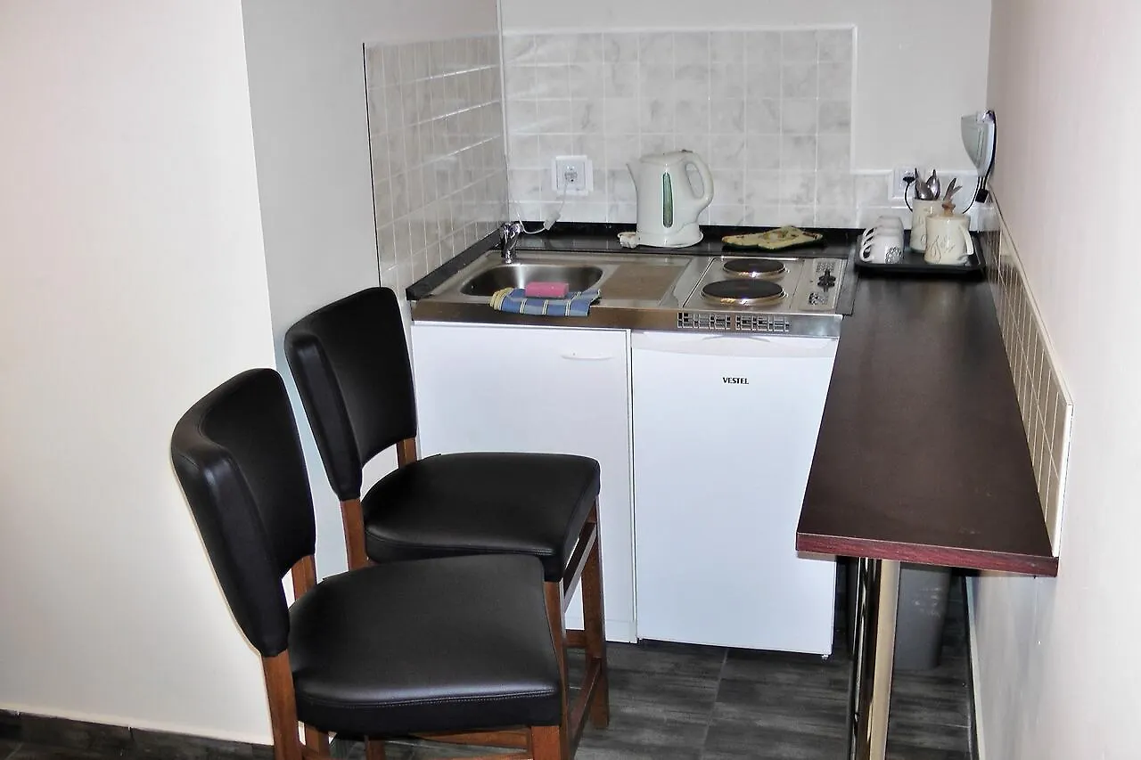 Green Lake Airport Apartments 베체스