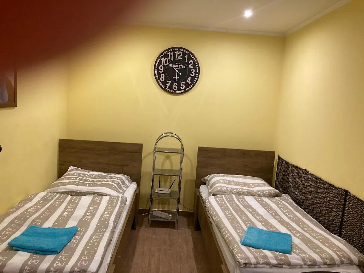 Green Lake Airport Apartments 베체스 헝가리