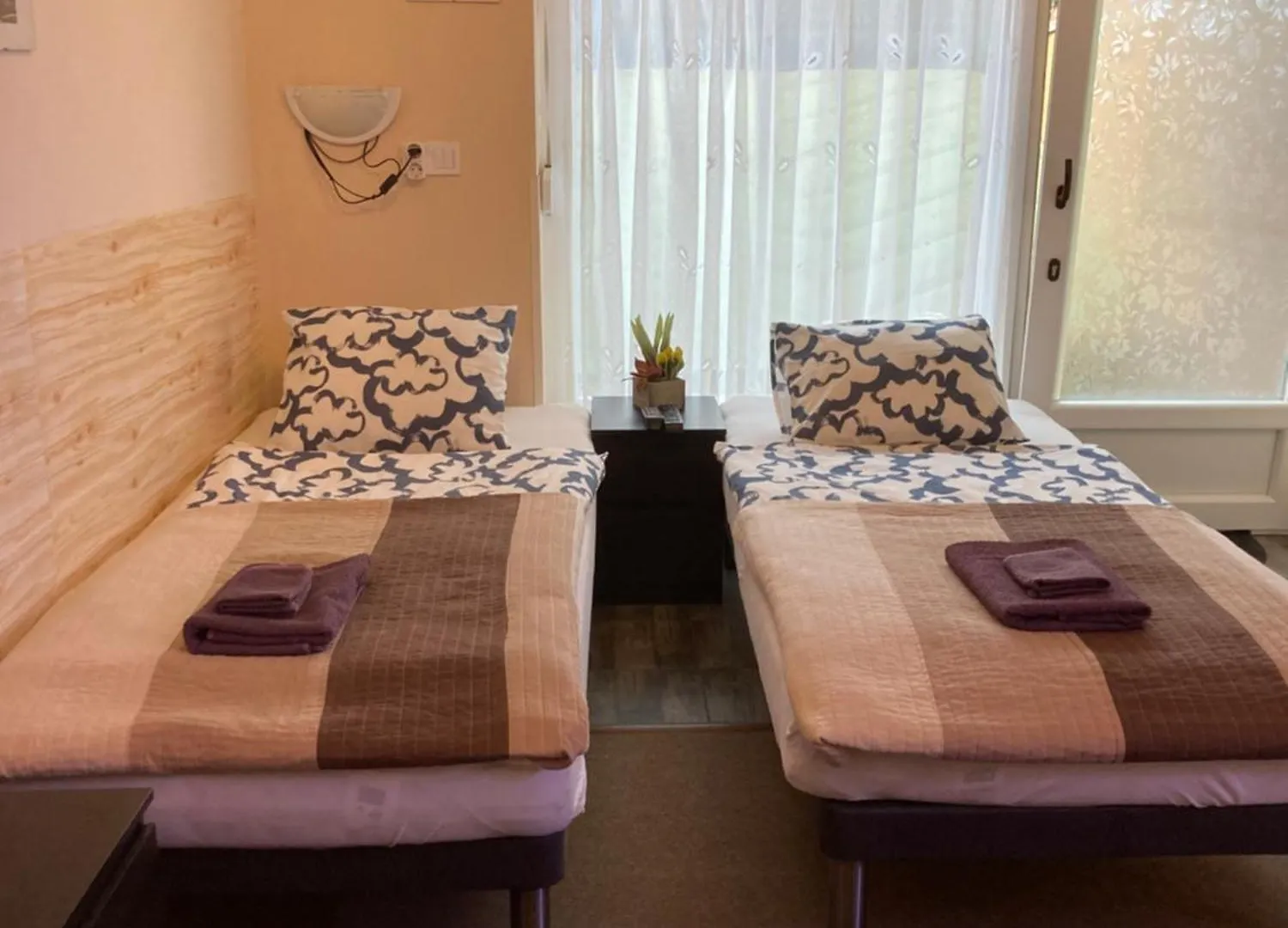 Green Lake Airport Apartments 베체스 0*,
